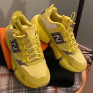 New balance vision racer men’s 8 worn twice